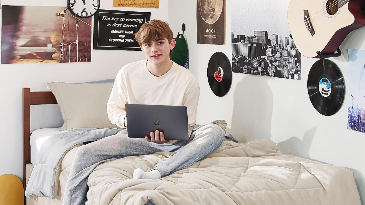 Top 10 Dorm Essentials That Are Surprisingly Useful